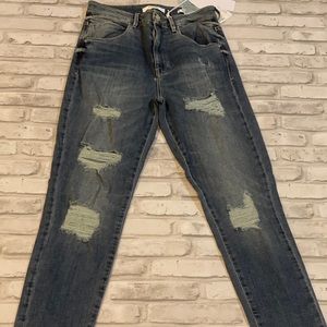 Guess Los Angeles Super High-Rise Distressed Jeans